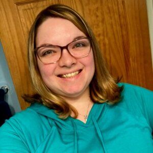 Meet your Posher, Abby